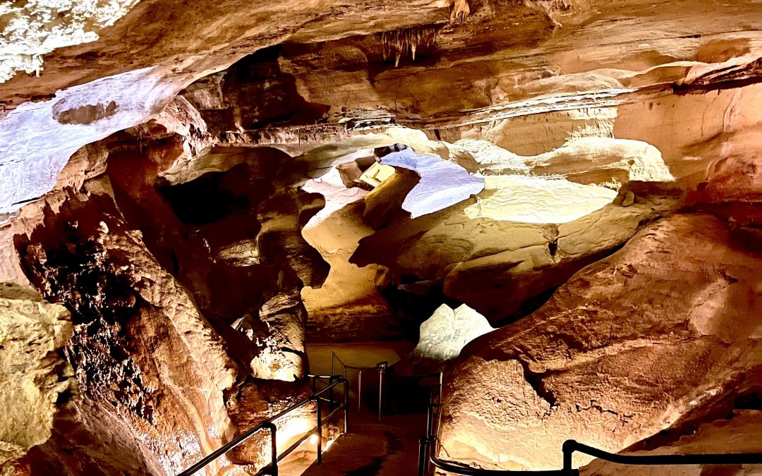 Explore the Beautiful Cave of the Winds in Colorado Springs