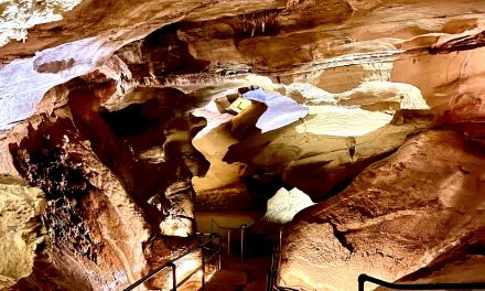 Explore the Beautiful Cave of the Winds in Colorado Springs